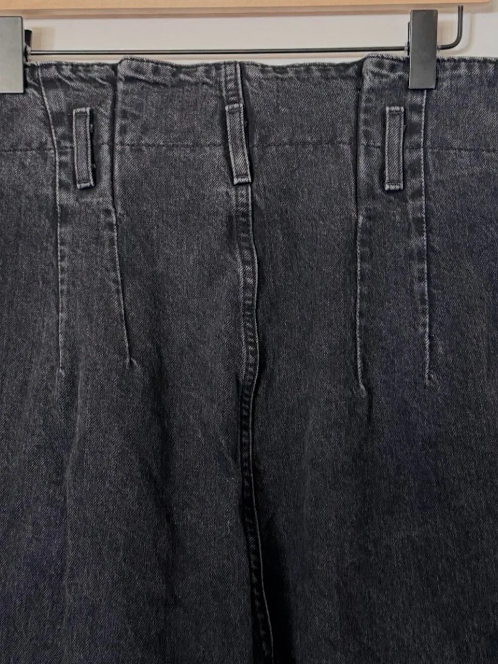 The '80s Mom Jean with Paperbag  Abercrombie & Fitch, Size 4/27 - Picture 9 of 14